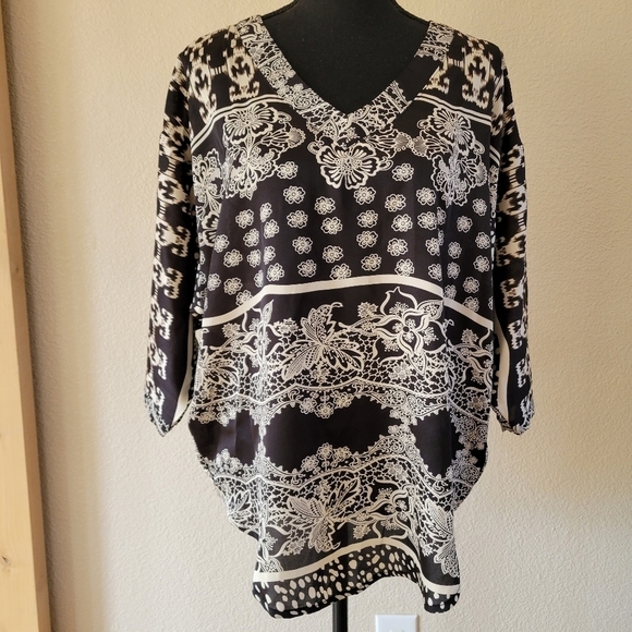 I JEANS BY BUFFALO Black/ ream Boho Longsleeve V-Neck Blouse - Picture 1 of 9